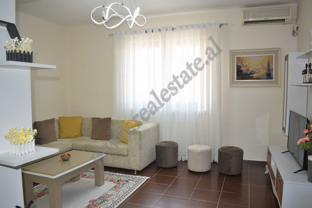 Two bedroom apartment for rent in Kongresi i Manastirit in Tirana.
It is located on the first floor